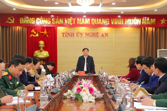 Thường trực Tỉnh ủy Nghệ An: Không để tư tưởng vui Tết, du Xuân ảnh hưởng đến hiệu quả công việc