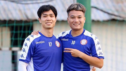 Nữ Việt Nam, vừa 'chiến' vừa... cầu may; HAGL không cho Công Phượng sang Thái Lan dù lương 'khủng'