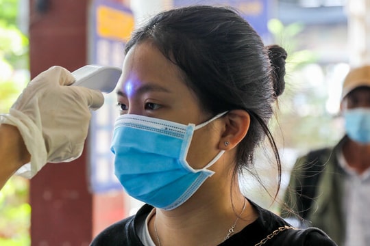 Người nào được miễn phí điều trị virus Corona?