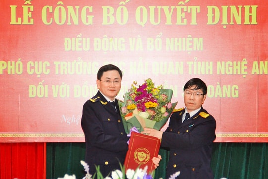 Công bố quyết định bổ nhiệm Phó Cục trưởng Cục Hải quan Nghệ An 