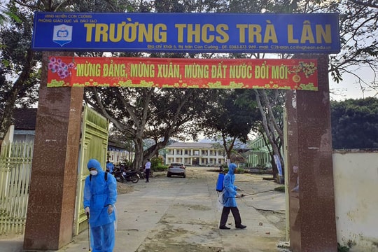 Chỉ mới hơn 60% trường học ở Nghệ An được phun thuốc khử trùng