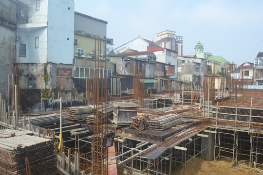 Xử phạt Tập đoàn Hoành Sơn do gây sụt lún, nứt nhà dân ở TP Vinh