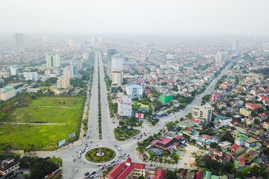 Dựng tượng đài Lênin tại trung tâm thành phố Vinh