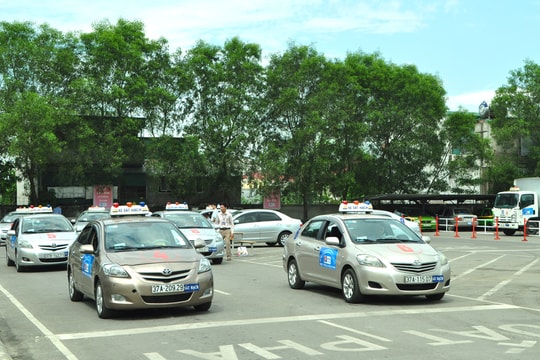 Nghệ An: Lo ngại tăng học phí, số người đăng ký học lái xe ô tô gia tăng đột biến