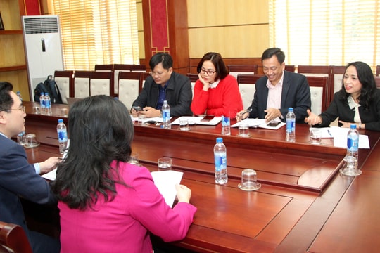 Phối hợp tuyên truyền Đại hội điểm Đảng bộ thị xã Cửa Lò