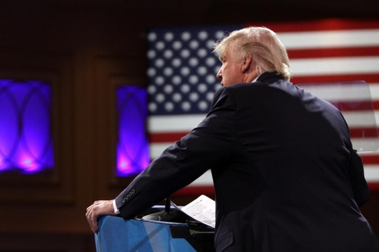 Trump tức giận với báo cáo cho rằng Nga sẽ can thiệp bầu cử Mỹ