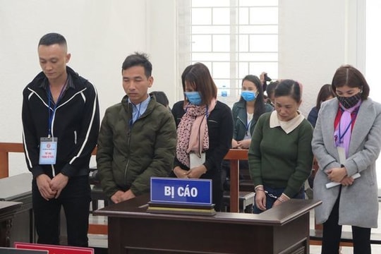 Cựu cô giáo ở Nghệ An tiếp tay cho chồng đưa người trốn ra nước ngoài