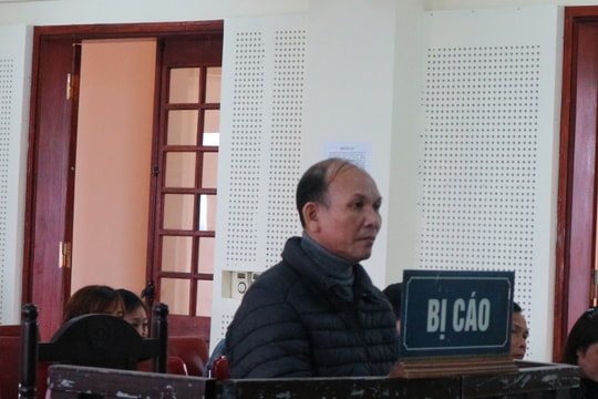 Vay tiền cho con đi du học, ông bố ở Nghệ An lừa đảo để trả nợ