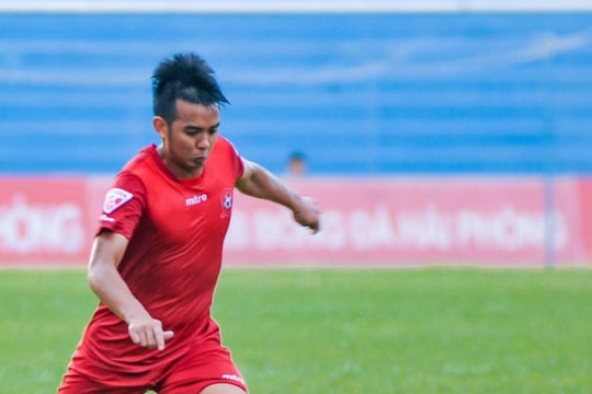 Hậu vệ SLNA Nguyễn Văn Đức chính thức khoác áo đội bóng hạng Nhất