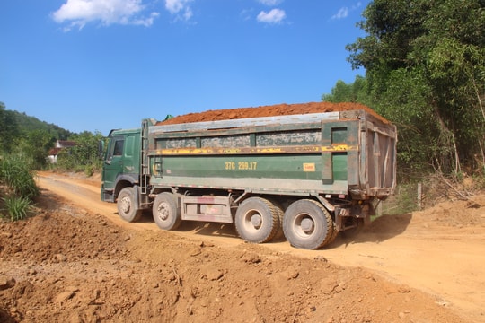 Nghệ An: 2.000 hộ kinh doanh nợ đọng thuế vận tải gần 20 tỷ đồng