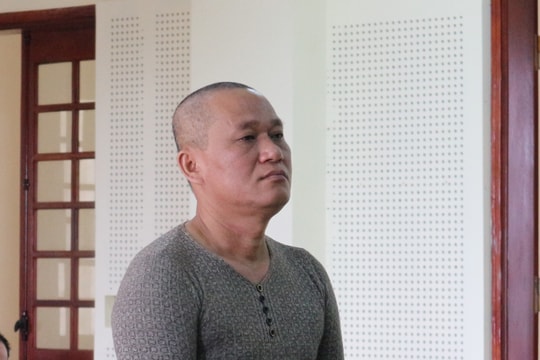 Đi khám bệnh, tranh thủ buôn 'hàng trắng', người đàn ông lĩnh án tử