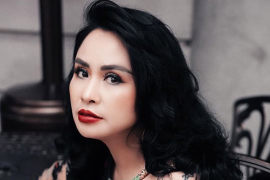 Diva Thanh Lam đẹp bất chấp thời gian ở tuổi 51