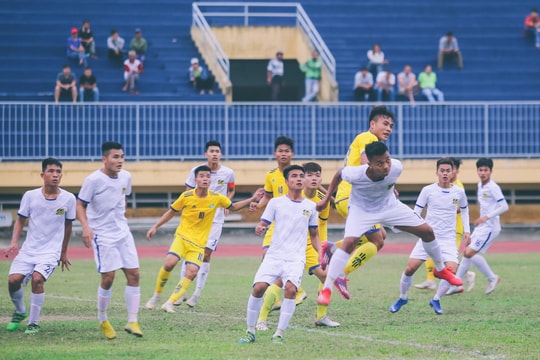 Tuyển thủ thay nhau ghi bàn, U19 SLNA thắng trận ra quân