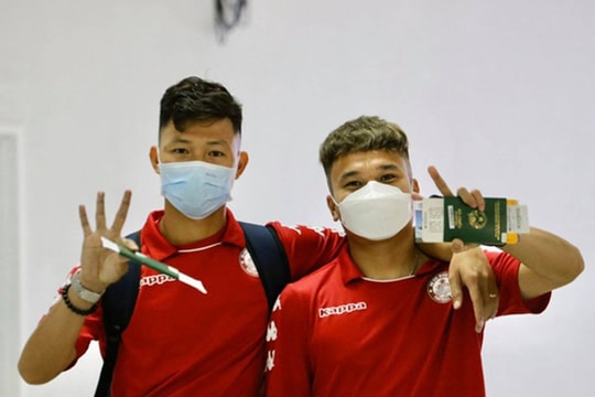 Phan Văn Đức trở lại ấn tượng; thầy Park với nỗi lo Văn Quyết, Minh Vương