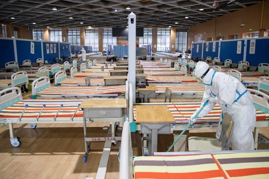 'Đã qua đỉnh dịch' - Trung Quốc tuyên bố 