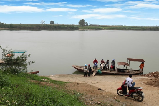 Khám phá bãi đá khắc chữ cổ trên núi Đồn ở Nghệ An 