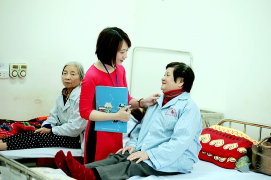Những người làm công tác xã hội - sứ mệnh đồng hành với người bệnh