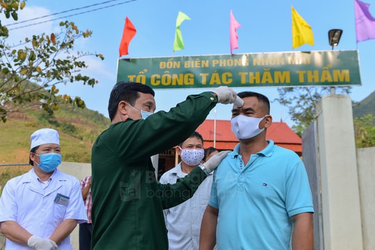 Phát hiện và cách ly 7 người nhập cảnh trái phép trốn Covid-19 qua lối mòn ở Nghệ An