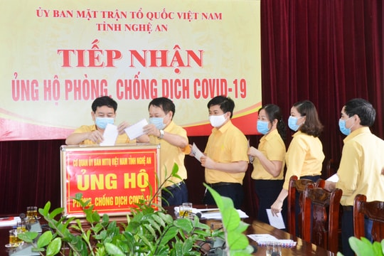 Nghệ An ủng hộ hơn 12 tỷ đồng phòng, chống dịch Covid-19