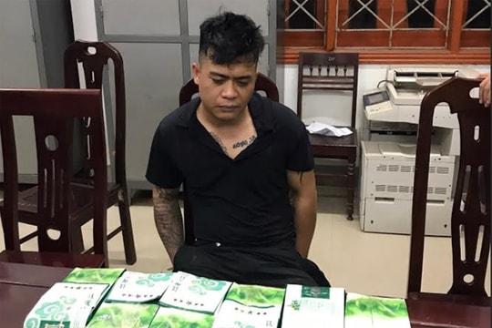 Công an Nghệ An bắt đối tượng dùng 'mác' taxi để vận chuyển ma túy liên tỉnh