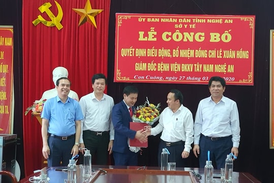 Công bố quyết định bổ nhiệm Giám đốc Bệnh viện Đa khoa khu vực Tây Nam Nghệ An