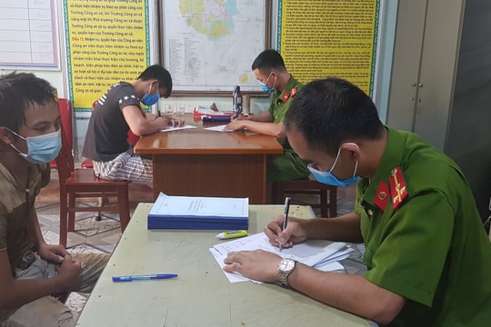 Xử phạt 5 trường hợp không đeo khẩu trang nơi công cộng