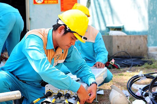 Mùa dịch Covid-19, các nhà mạng làm gì để đảm bảo thông tin cho khách hàng?