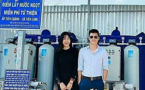 Thủy Tiên bị trách không làm từ thiện ở quê Công Vinh