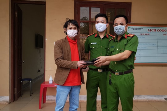 Du học sinh Nhật Bản nhận lại tài sản bị đánh rơi sau thời gian cách ly