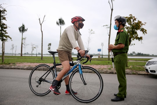 Nghệ An thông báo 12 hành vi bị xử phạt liên quan đến phòng chống dịch bệnh Covid-19