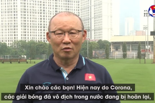 HLV Park Hang-seo và trợ lý Hàn Quốc chia sẻ 'bí kíp' tập thể lực tại nhà