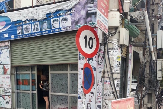 Một tiệm gội đầu bị xử phạt 6,5 triệu đồng vì hoạt động trong thời gian cách ly