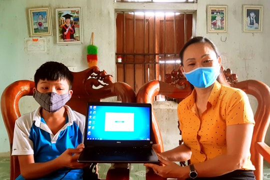 Giáo viên Nghệ An vận động quyên góp máy tính, điện thoại hỗ trợ học sinh học trực tuyến