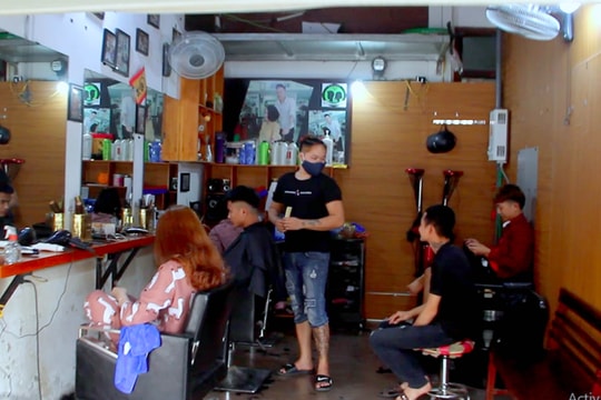 Nghệ An: Biện lý do không nắm được thông tin, quán nhậu, hiệu cắt tóc ngang nhiên mở cửa
