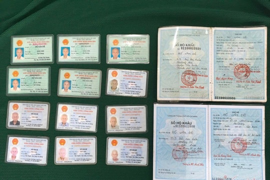 Phát hiện cụ ông ăn xin có đến 12 chứng minh thư