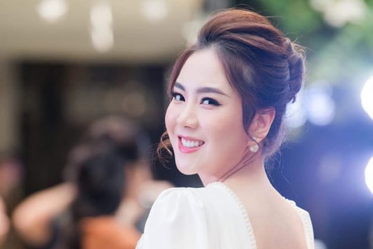 Nhan sắc 'vạn người mê' của biên tập viên VTV Mai Ngọc 