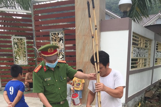 Người đàn ông ở Nghệ An bị phạt vì sử dụng kích điện để bắt cá