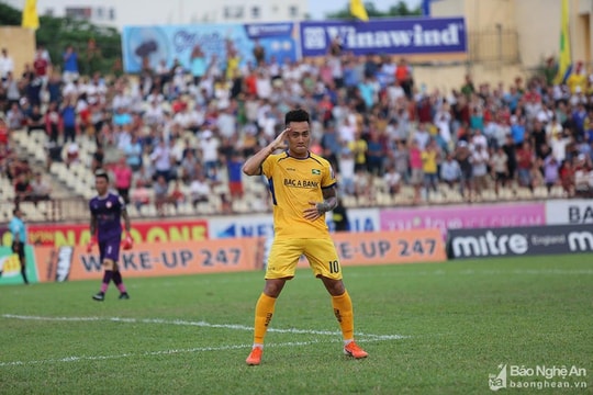 Những ‘chủ nhân’ của chiếc áo số 10 ở Sông Lam Nghệ An