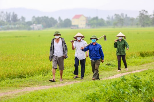 Nhịp sống ngày đầu dỡ lệnh cách ly xã hội ở Nghệ An