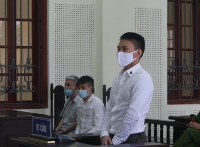  'Bờm Hiếu' - kẻ dùng súng bắn thủng bụng đối thủ được giảm án