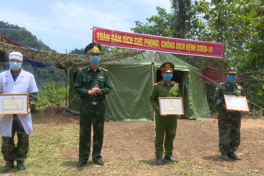 BĐBP Nghệ An khen thưởng các tập thể, cá nhân trong phòng, chống dịch Covid-19