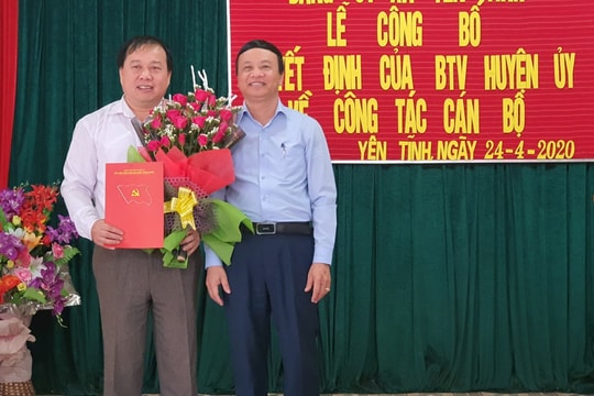 Tương Dương công bố các quyết định điều động, luân chuyển cán bộ 