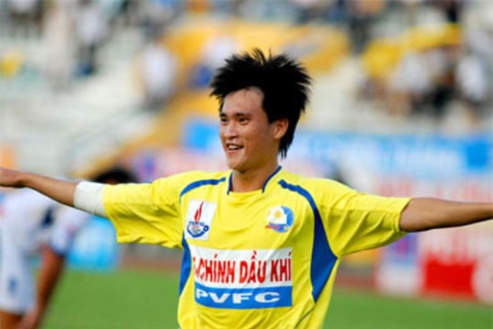 Lê Công Vinh và những thương vụ bạc tỷ bất thành tại SLNA