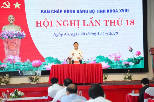BCH Đảng bộ tỉnh Nghệ An thảo luận Báo cáo chính trị trình Đại hội Đảng bộ tỉnh khóa XIX 