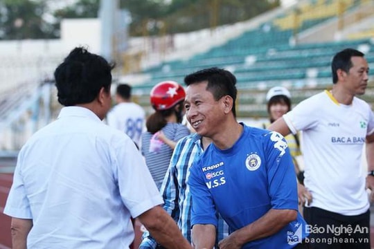 Điểm danh những HLV người Nghệ đang tạm 'gác kiếm'