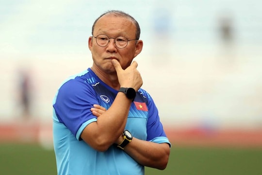 Tiết lộ mức lương 9 chữ số của Công Phượng; HLV Park lọt top 40 người ảnh hưởng nhất Hàn Quốc