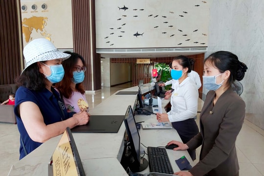 Gần 10 nghìn khách du lịch về Cửa Lò ngày đầu nghỉ lễ