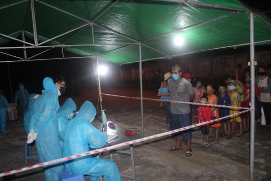 Nghệ An tiếp tục đón hơn 200 công dân trở về từ nước ngoài 