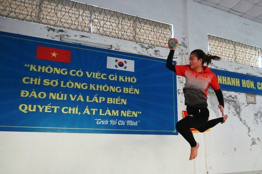 Những bài tập ‘lạ’ của vận động viên Nghệ An 