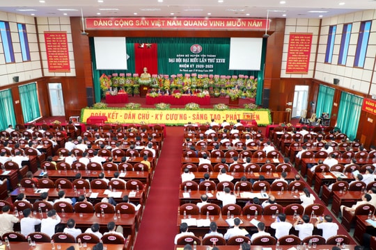 Đại hội điểm Đảng bộ cấp trên cơ sở đầu tiên của tỉnh Nghệ An thành công tốt đẹp